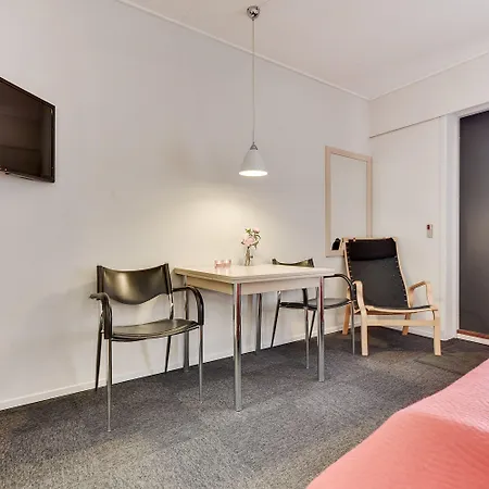 Hotel Varde Ξενοδοχείο 3*