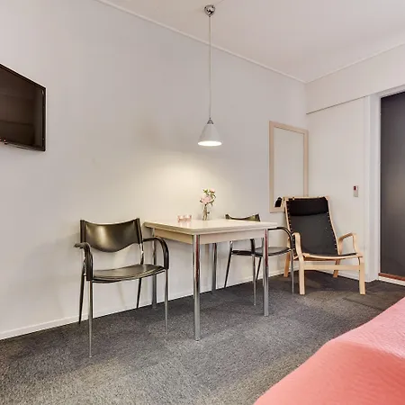 Hotel Varde ווארדה