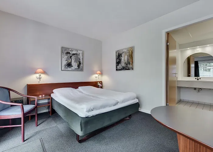 Hotel Varde 3* 바르데
