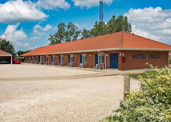 호텔 Hotel Varde 3*
